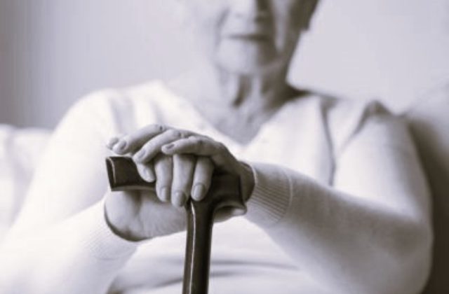 Polícia zadržala 24-ročného muža podozrivého z vraždy dôchodkyne vo Vranove nad Topľou