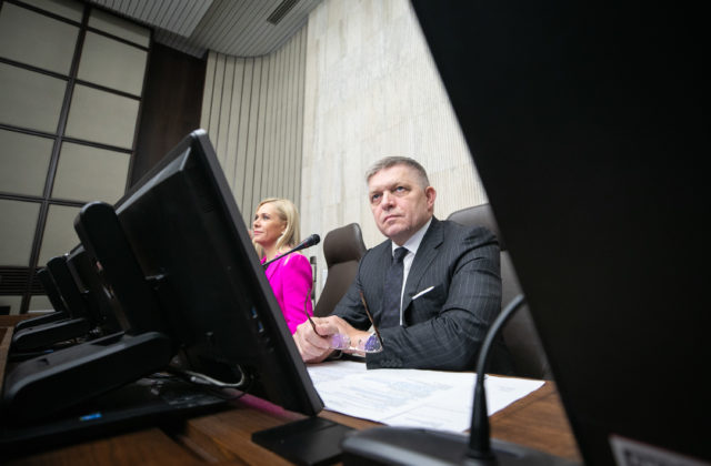 Premiéra Fica zaujíma v zahraničných aktivitách Ázia a stredná Amerika, vycestuje len ak to bude mať význam (video)