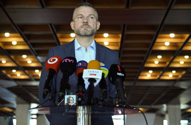 Vyhlásenie Korčoka dokazuje jeho politickú neskúsenosť, Pellegrini sa vyjadril aj k spájaniu Hlasu so Smerom (video)