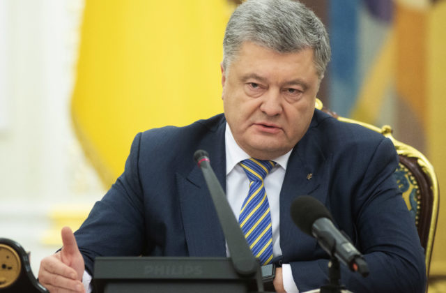 Exprezidentovi Porošenkovi zakázali vycestovať z Ukrajiny pre údajné stretnutie s premiérom Orbánom (video)