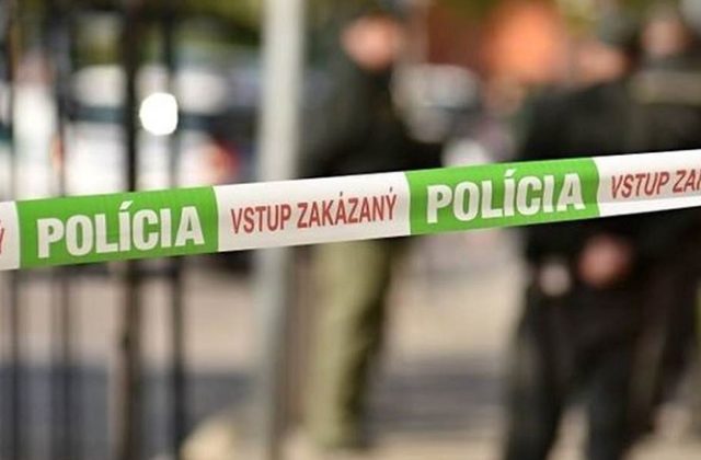 Chodca v obci neďaleko Prešova zrazilo nákladné auto pri cúvaní, zraneniam na mieste podľahol