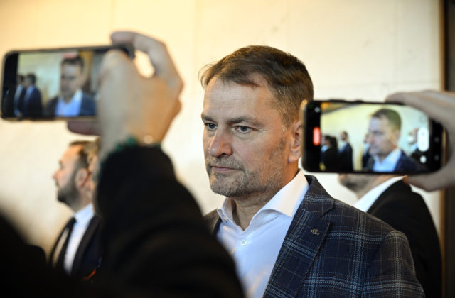 Volebné právo od 16 rokov na Slovensku nebude, návrh matovičovcov v parlamente neprešiel