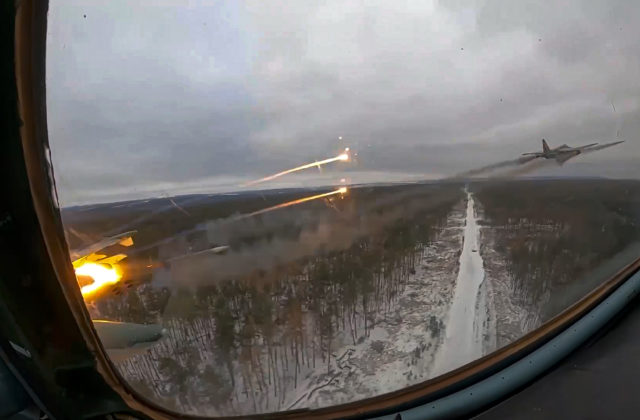 Rusi omylom zbombardovali vlastné územie už štvrtýkrát za mesiac. Môže za to „únava“ či slabý výcvik?