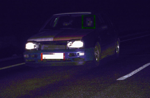 Rýchlou jazdou si poriadne zavaril, mladíkovi zadržali vodičák a dostal aj 700-eurovú pokutu (foto)