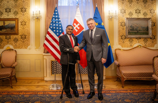 Fico prijal delegáciu Kongresu USA, hovorili o dôsledkoch odpredaja U. S. Steelu či situácii na Ukrajine