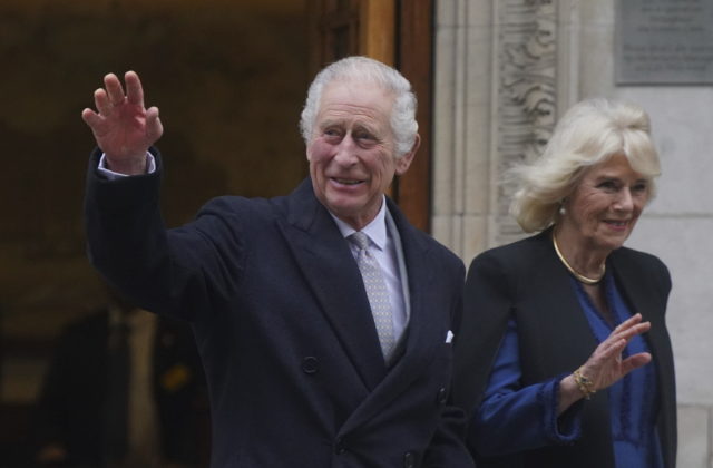 Kráľa Karola III. prepustili z nemocnice po korekčnom zákroku súvisiacom so zväčšenou prostatou