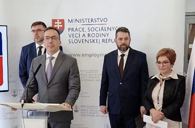 Dlhodobo nezamestnaní sa opäť môžu prihlasovať do aktivačných prác (video)