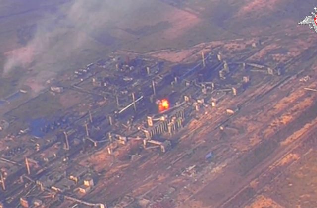 Rusi zrejme nedokážu okamžite využiť dobytie Avdijivky na rozšírenie územných ziskov, tvrdia Briti