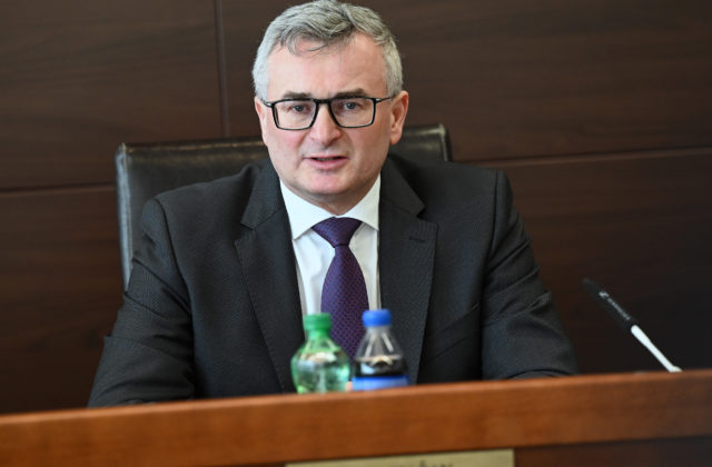 Predseda ústavného súdu Fiačan sa vyjadrí k novele Trestného zákona (naživo)