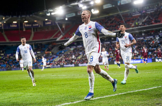Slovenskí futbalisti uhrali v príprave pred ME vo futbale 2024 remízu v Nórsku, Rodák chytil Haalandovi penaltu