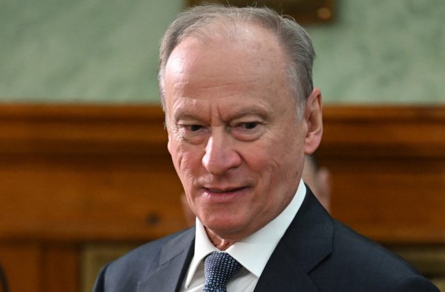 Ruský tajomník Nikolaj Patrušev obviňuje za teroristický útok v Moskve aj Spojené štáty