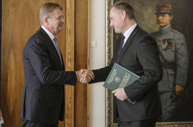 Žiga prevzal výsledky prezidentských volieb a ocenil vysokú účasť voličov (foto)