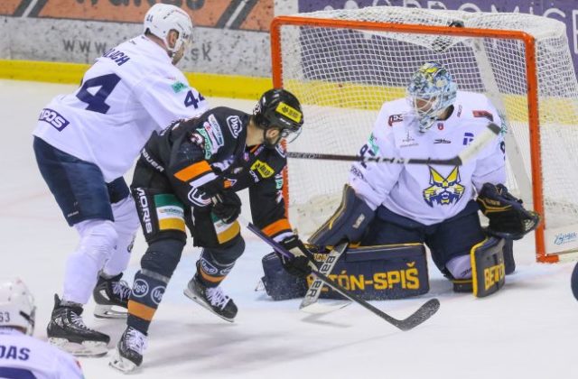 Košice pokorili Spišiakov a vrátili sa do semifinálovej série, útočník Slovák sa dočkal hetriku v 35 rokoch