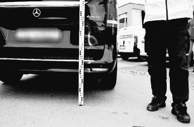 Po takmer dvoch týždňoch zomrela dôchodkyňa, ktorú zrazilo cúvajúce auto. Polícia prípad ďalej vyšetruje (foto)