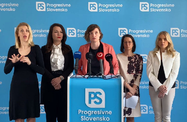 Progresívci chcú chrániť novinárov a slušných ľudí pred politickými útokmi, navrhujú konkrétne právne úpravy