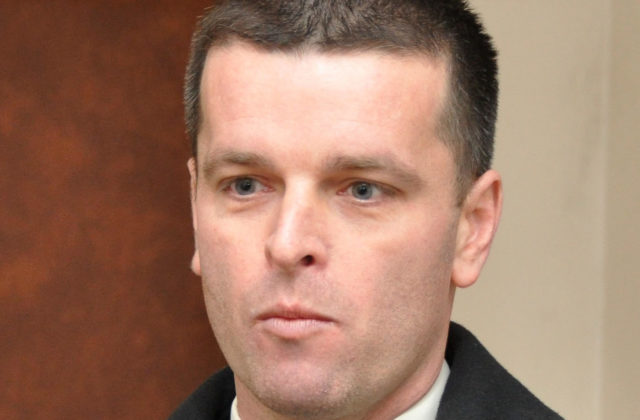 Bývalý námestník SIS a kajúcnik Beňa bol zadržaný pre podozrenie zo špionáže (video)