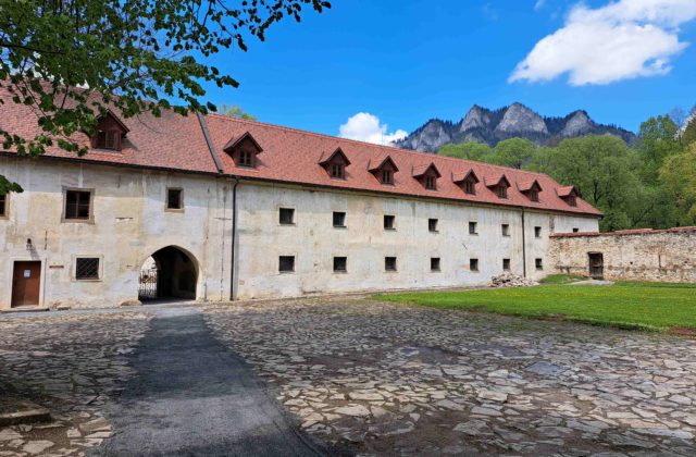 Červený Kláštor prešiel obnovou za milióny eur, zachovali pivovar aj školu (video+foto)