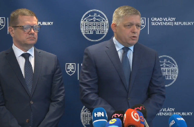 Fico mal „veľmi dobré“ stretnutie s Jourovou. Slovensko nepríde o miliardy z EÚ, sú to bohapusté lži, hovorí (video)