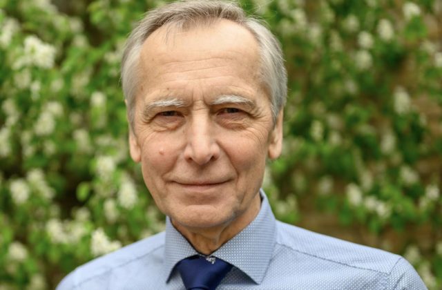 Figeľ vedie vo Vatikáne rokovania medzi USA a Ruskom. Riešenie vojny na Ukrajine by malo prísť zo strednej Európy, hovorí