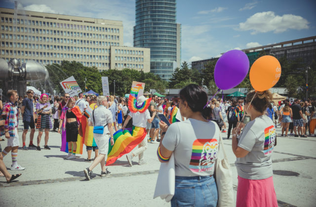 Polícia zachytila informácie o možnom útoku na Dúhový Pride. Sme pripravení konať, zdôraznil minister vnútra (video)