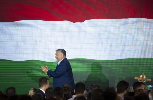 Orbán vs. Magyar. Maďarsko čaká veľká predvolebná konfrontácia, jej súčasťou sú aj obvinenia z cudzieho zasahovania