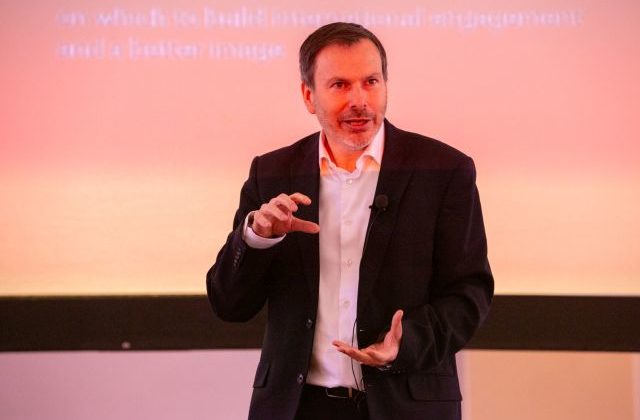 Anholt: Problémom Slovenska nie je negatívny imidž, ale slabý imidž (video)