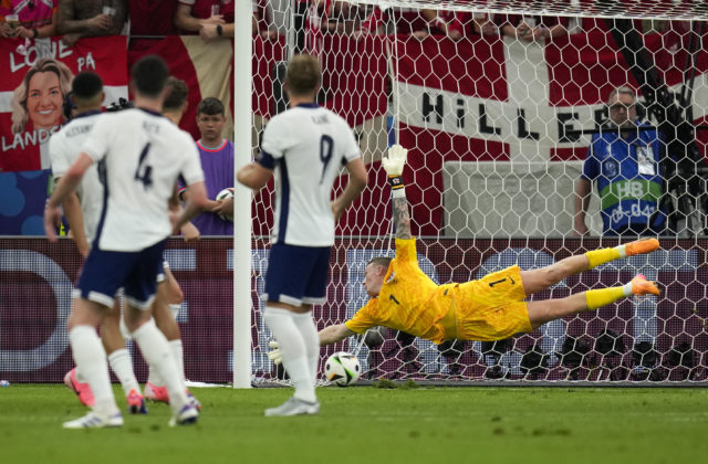 Desivé štatistiky, opatrnosť a nedostatočný ofenzívny prejav. Angličania sú na ME vo futbale pod paľbou kritiky