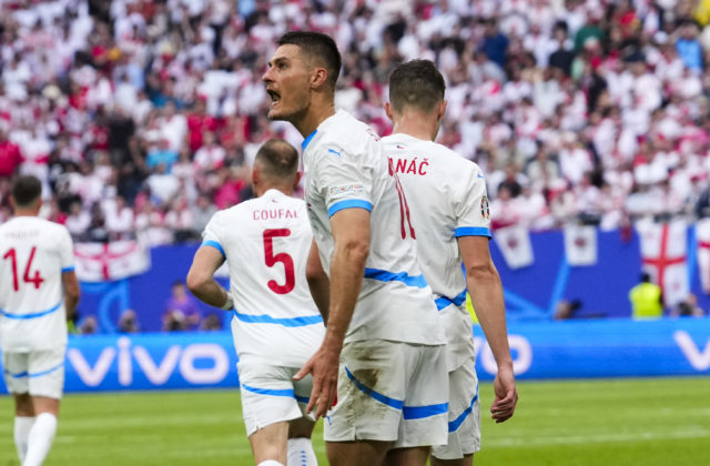 Česi smútia, s ME vo futbale sa musia rozlúčiť. Tento tím má však budúcnosť, vraví tréner Hašek