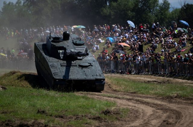 Ľahký tank CV90120 môže posilniť našu obranu, Slovensku ponúkajú verziu modernizovanú o špičkové technológie (foto)