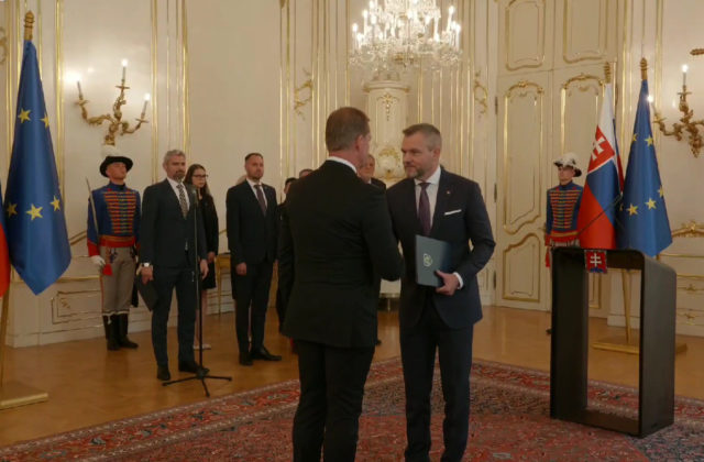 Prezident Pellegrini odovzdal poverovacie listiny novým veľvyslancom SR v Izraeli a pri NATO (video)