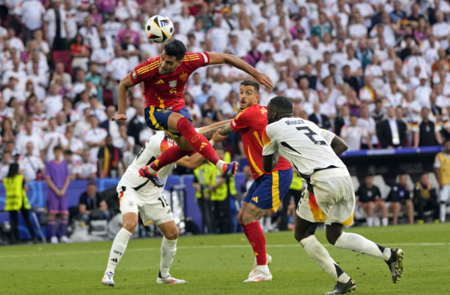Španieli vo štvrťfinále ME vo futbale vyradili domácich Nemcov, rozhodla hlavička striedajúceho Mikela Merina