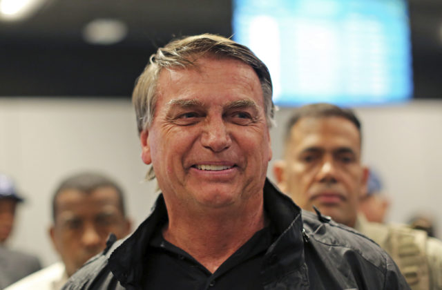 Bývalý brazílsky prezident Bolsonaro je obvinený z defraudácie šperkov v hodnote 6,8 milióna realov