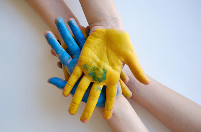 Slovenskí dobrovoľníci chcú vybudovať humanitárne centrum na Ukrajine, začali zbierať peniaze