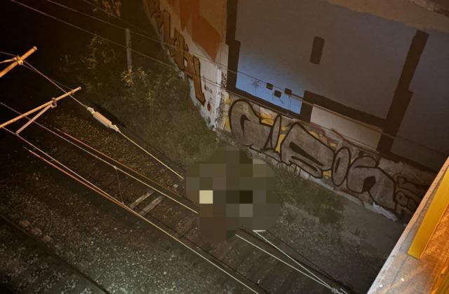 Nočná tragédia na železnici v Bratislave. Policajti našli na koľajisku ženu bez známok života, začali trestné stíhanie