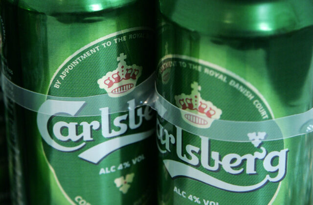 Dánsky pivovar Carlsberg ukončuje podnikanie v Rusku