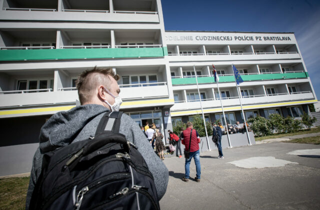 Policajný zbor opätovne otvára stránkové pracoviská cudzineckej polície bez objednania