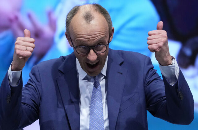 Favorit nemeckých volieb Merz vyzýva na rýchle koaličné rozhovory a zostavenie vlády do Veľkej noci