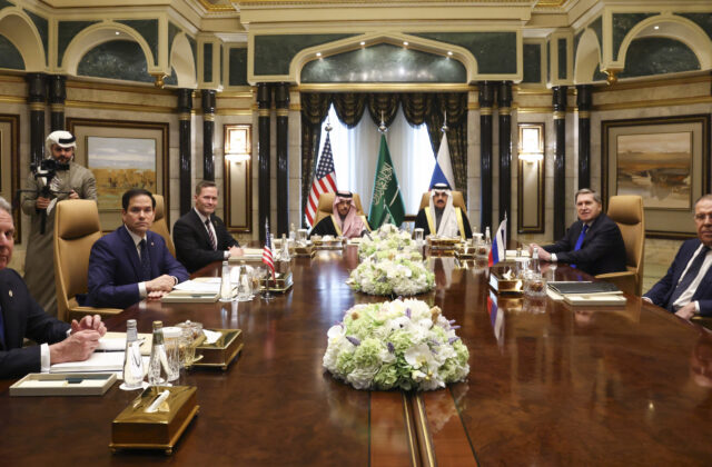 Americko-ruské rokovania. Rubio a Lavrov sa dohodli na spustení mierových rokovaní – VIDEO, FOTO