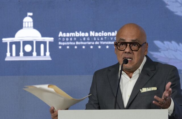 Venezuela sa dohodla s Washingtonom o ďalších deportačných letoch, migrácia podľa Rodrigueza nie je zločin