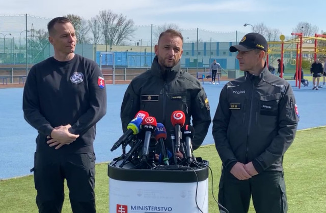 Kampaň „Staň sa policajtom“ prináša prvé výsledky, Šutaj Eštok priblížil zmeny v prijímacom konaní – VIDEO