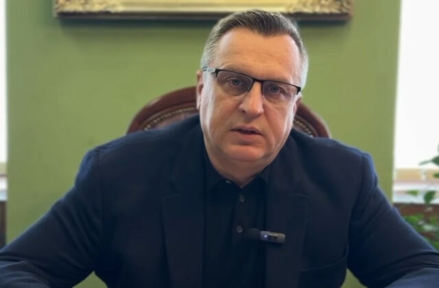 SNS podala návrh na zrušenie transakčnej dane pre živnostníkov a pre firmy s obratom do 100-tisíc eur – VIDEO