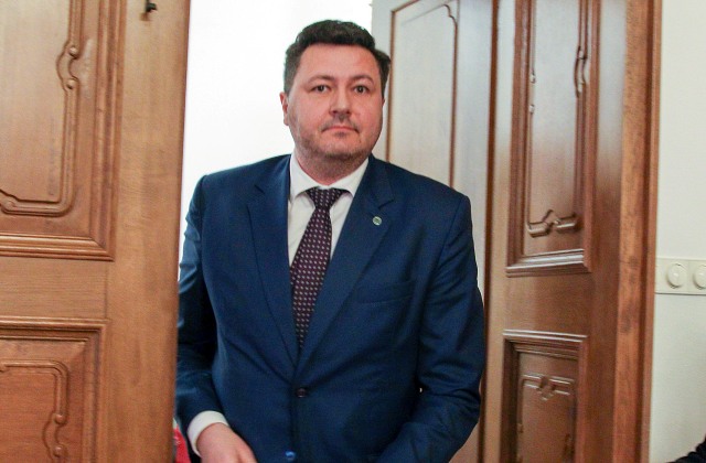 Súdna rada podľa združenia Za otvorenú justíciu zlyhala, pri vypočutí Moznera odignorovala kontroverzné otázky