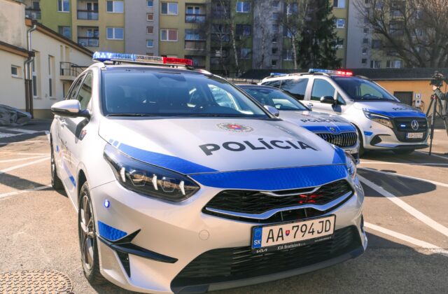 Zelené, modro-žlté aj nové modré. Vozový park polície má tri rôzne dizajny, dominuje zatiaľ najstarší