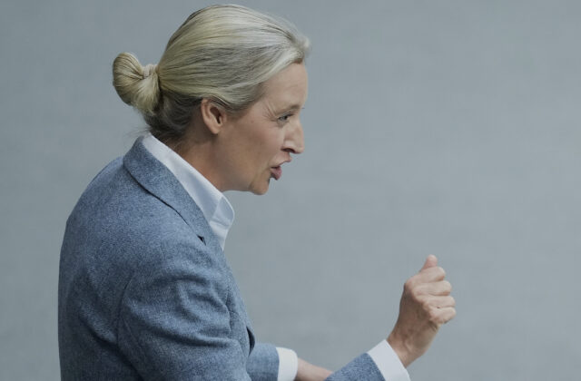 Alternatíva pre Nemecko dostala oficiálnu nálepku extrémistickej skupiny