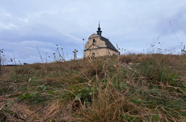 Mladí veriaci sa stretávajú v Starej Ľubovni, púť sprevádzajú dopravné obmedzenia