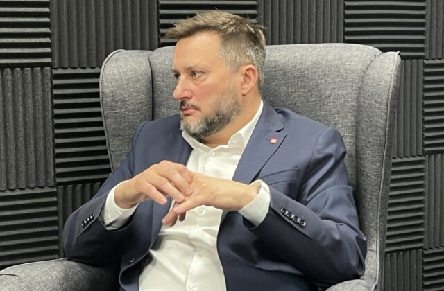 Blížime sa k bodu najnižšej zadlženosti mesta, tvrdí bratislavský primátor Vallo – VIDEO