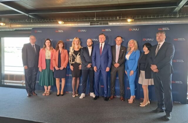 Winkler oznámil svoju kandidatúru na primátora Bratislavy, je odporcom vedenia magistrátu na čele s Vallom – VIDEO