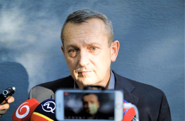 Pachinger z kauzy nebankoviek neuspel so žiadosťou na obnovu konania, proti rozhodnutiu súdu podal sťažnosť