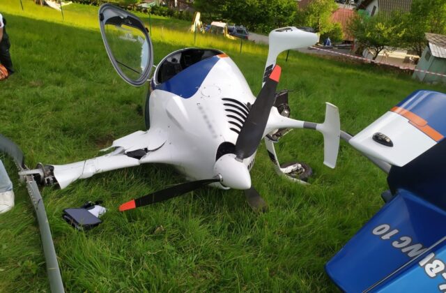 Na Kysuciach sa zrútil vírnik. Na palube boli dvaja ľudia, žena skončila v nemocnici