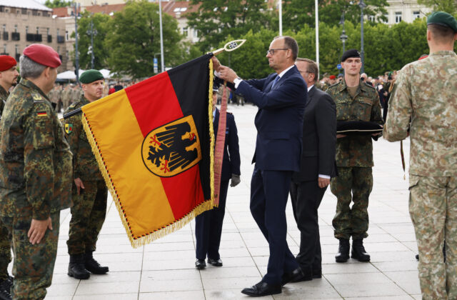 Predvolajte nemeckého veľvyslanca a preverujte mimovládky, reaguje Právo na pravdu na slová Merza o Slovensku